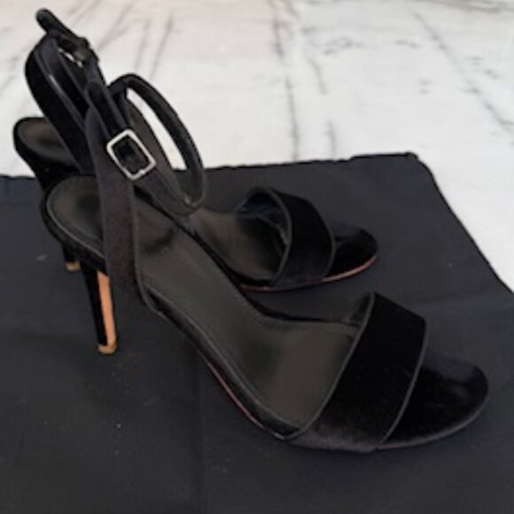 Sandro velvet heels Size 39 EU / 9 US - Picture 2 of 3